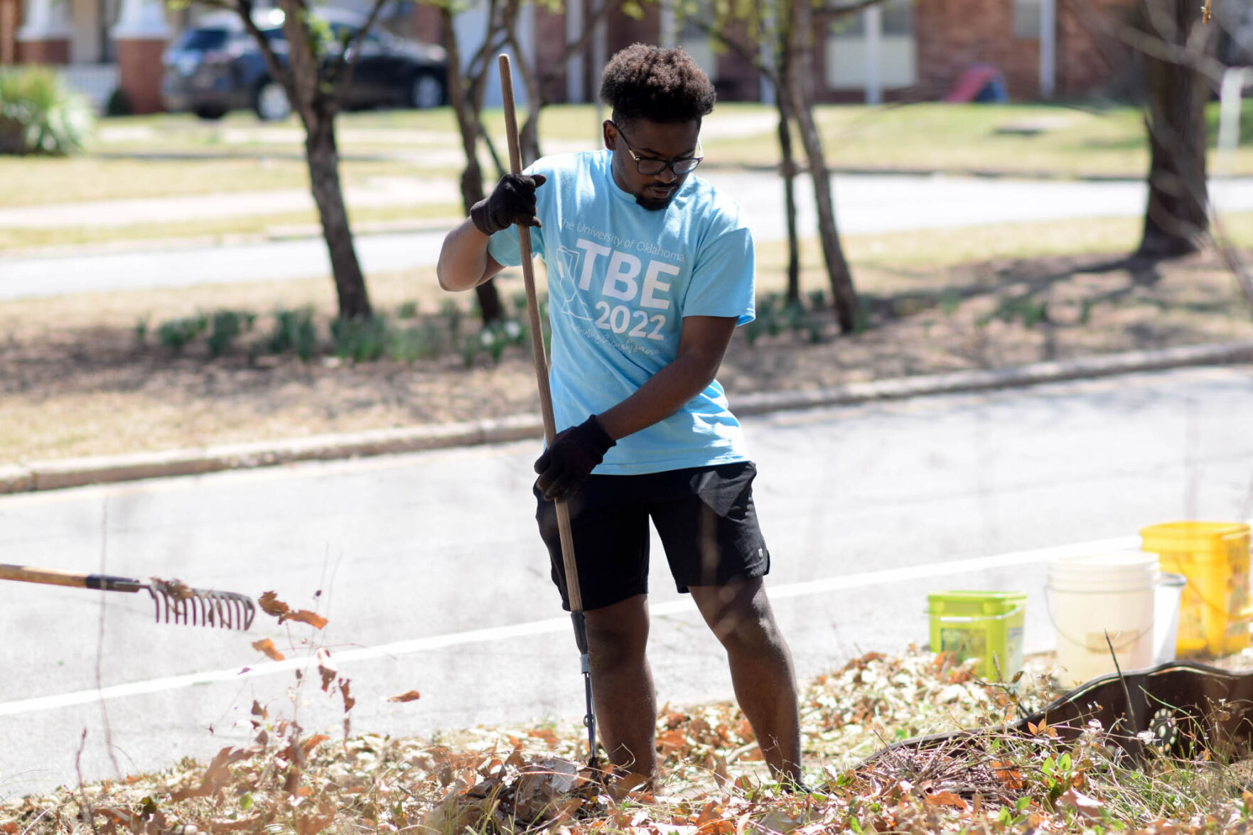 Big Event volunteer